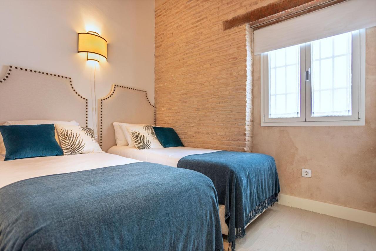 Genteel Home Feria Севилья Экстерьер фото