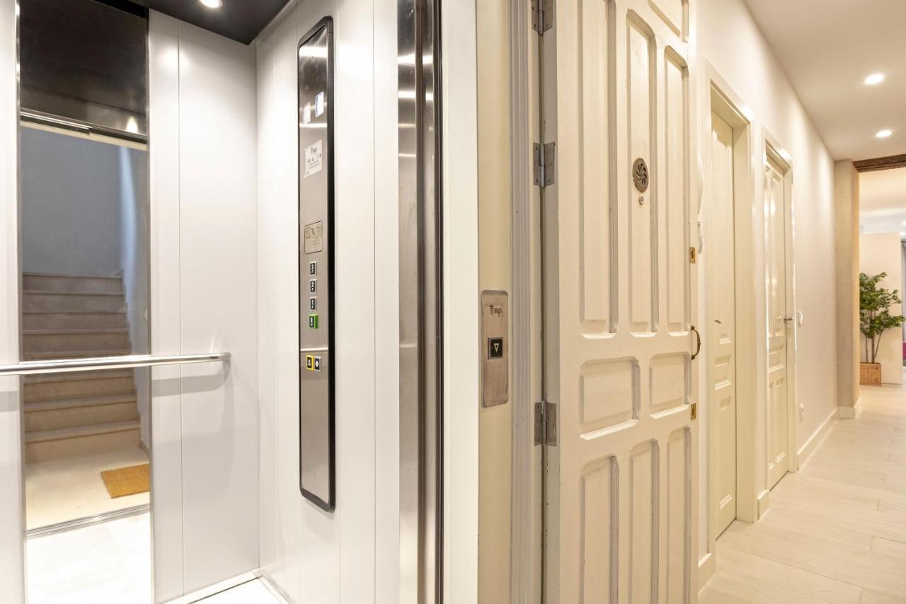 Genteel Home Feria Севилья Экстерьер фото
