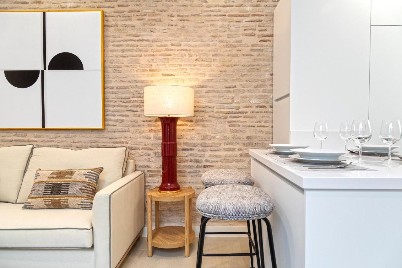 Genteel Home Feria Севилья Экстерьер фото