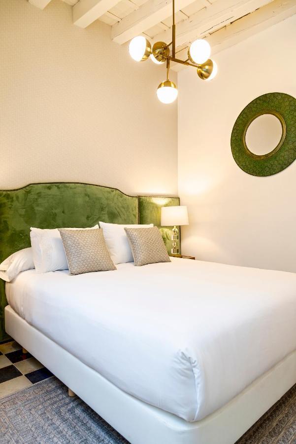 Genteel Home Feria Севилья Экстерьер фото