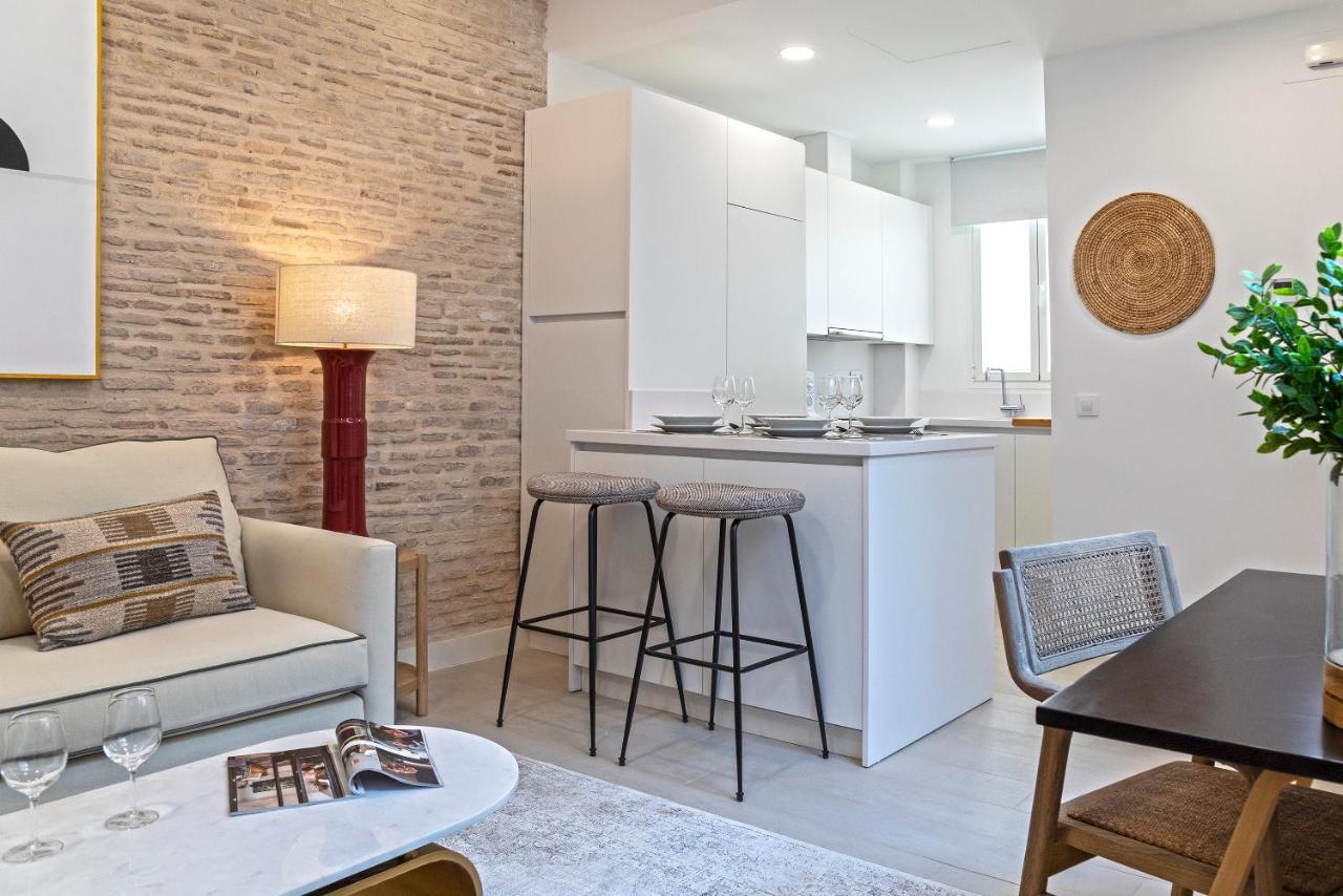 Genteel Home Feria Севилья Экстерьер фото