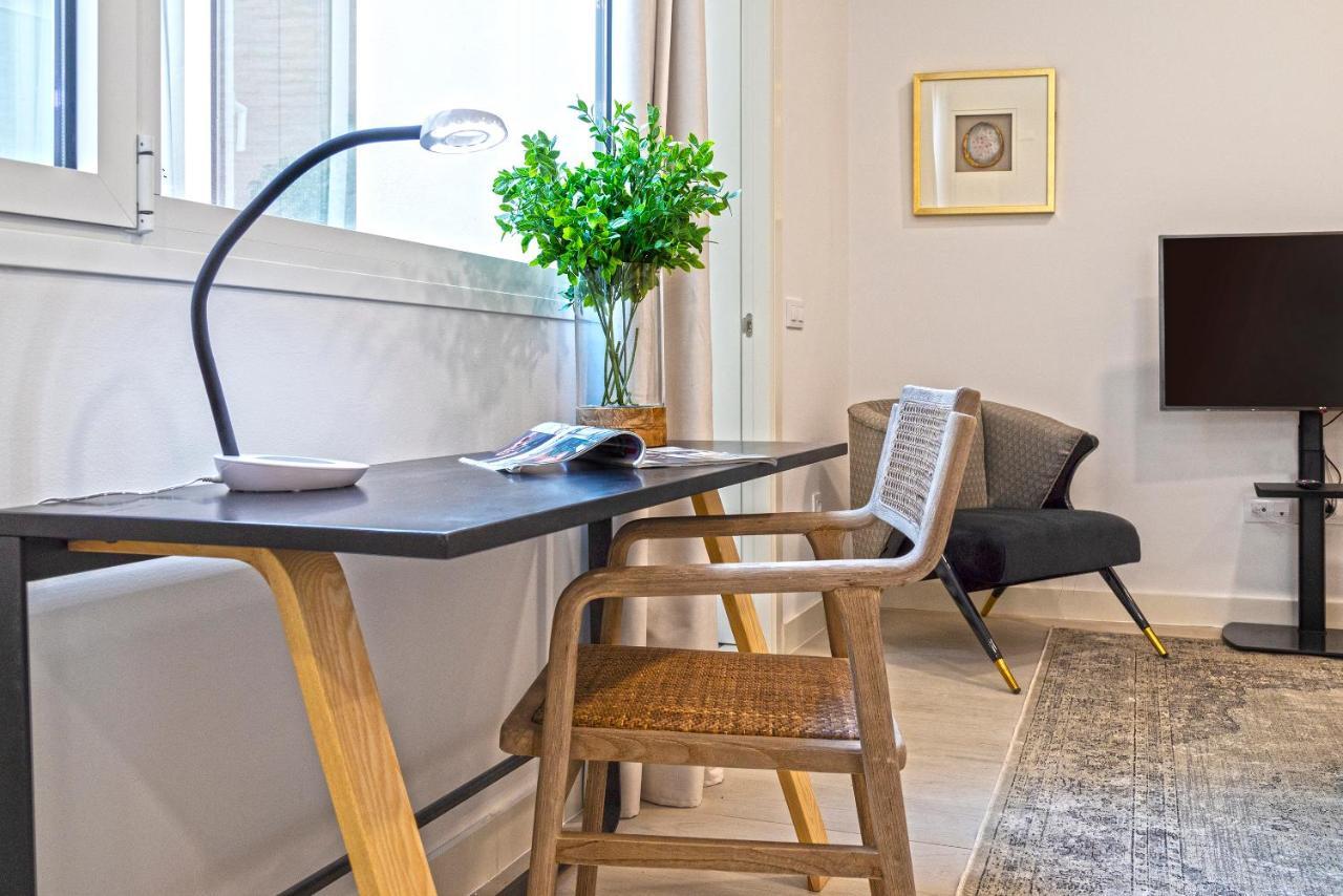 Genteel Home Feria Севилья Экстерьер фото