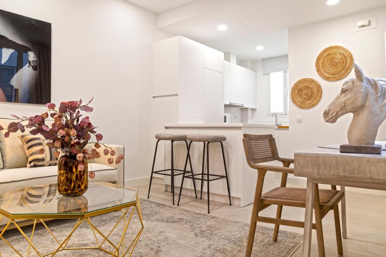 Genteel Home Feria Севилья Экстерьер фото