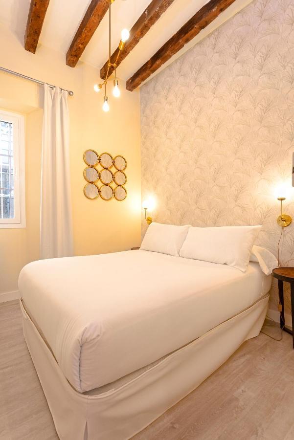Genteel Home Feria Севилья Экстерьер фото